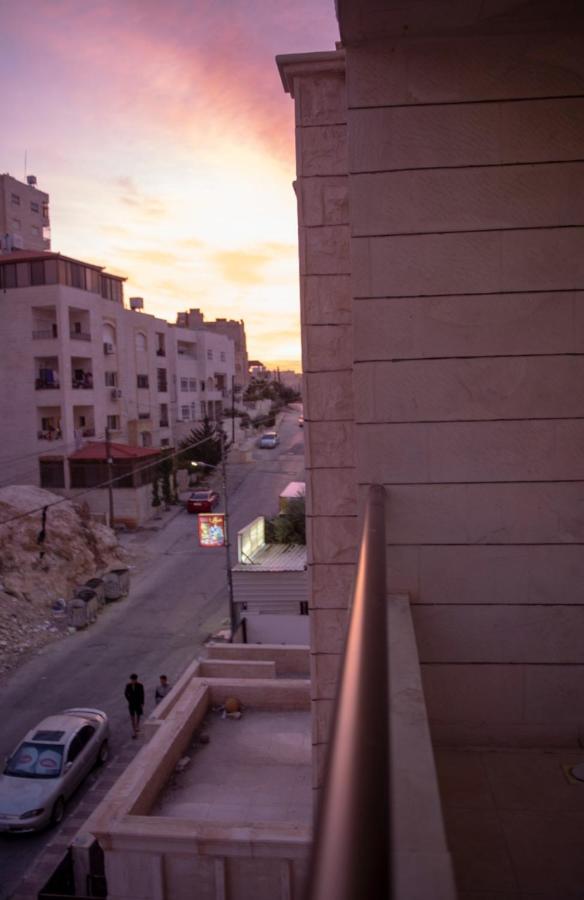شقة مفروشة فرش فاخر ٣ غرف نوم في طبربور عمان 外观 照片